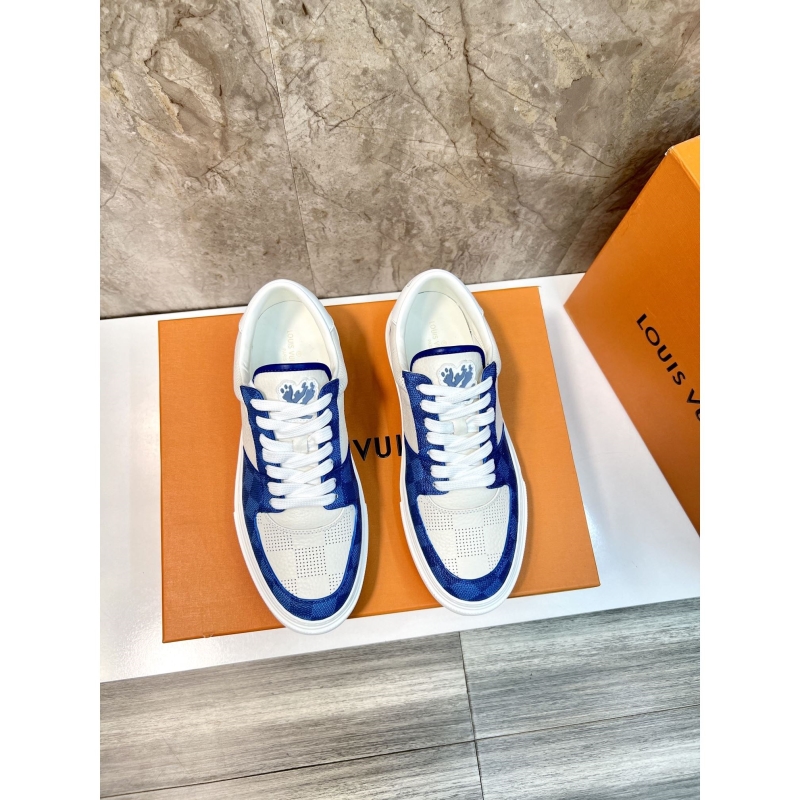 l**is V*t*n sneakers